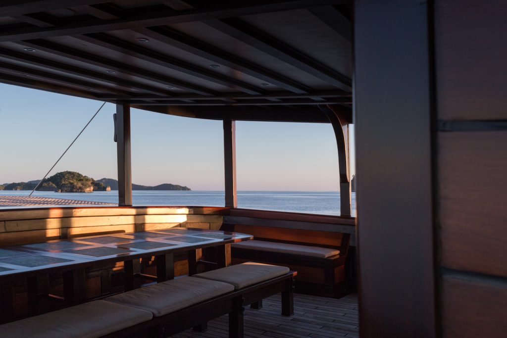 Yacht exterior image