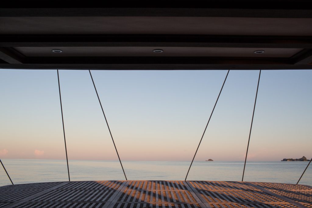 Yacht exterior image