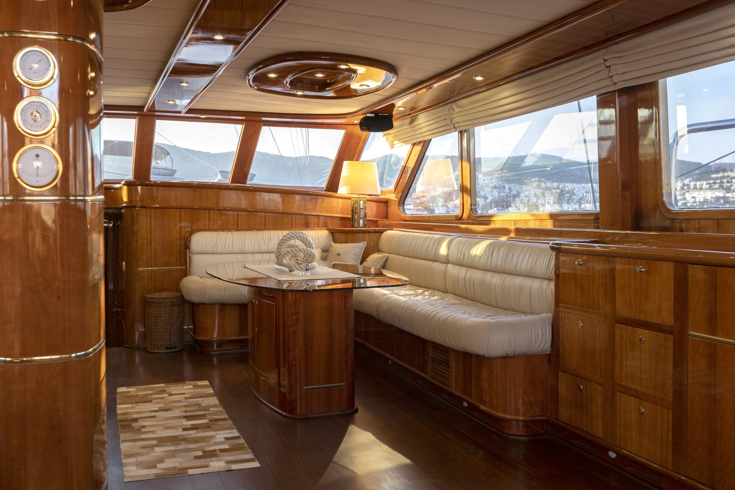 Yacht interior image