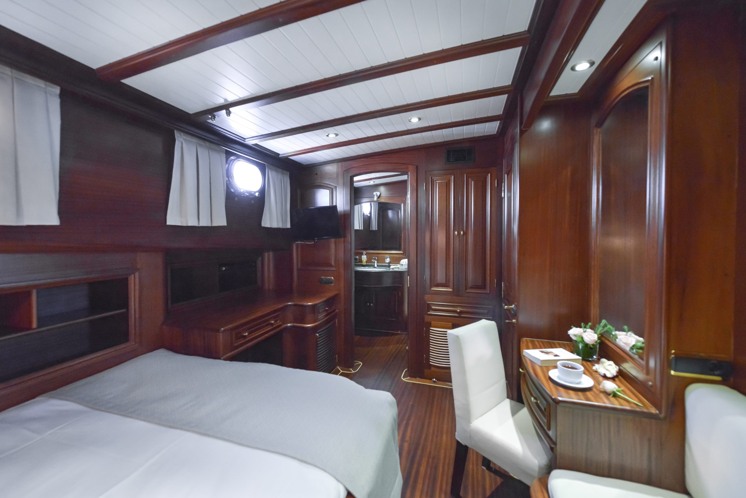 Yacht interior image
