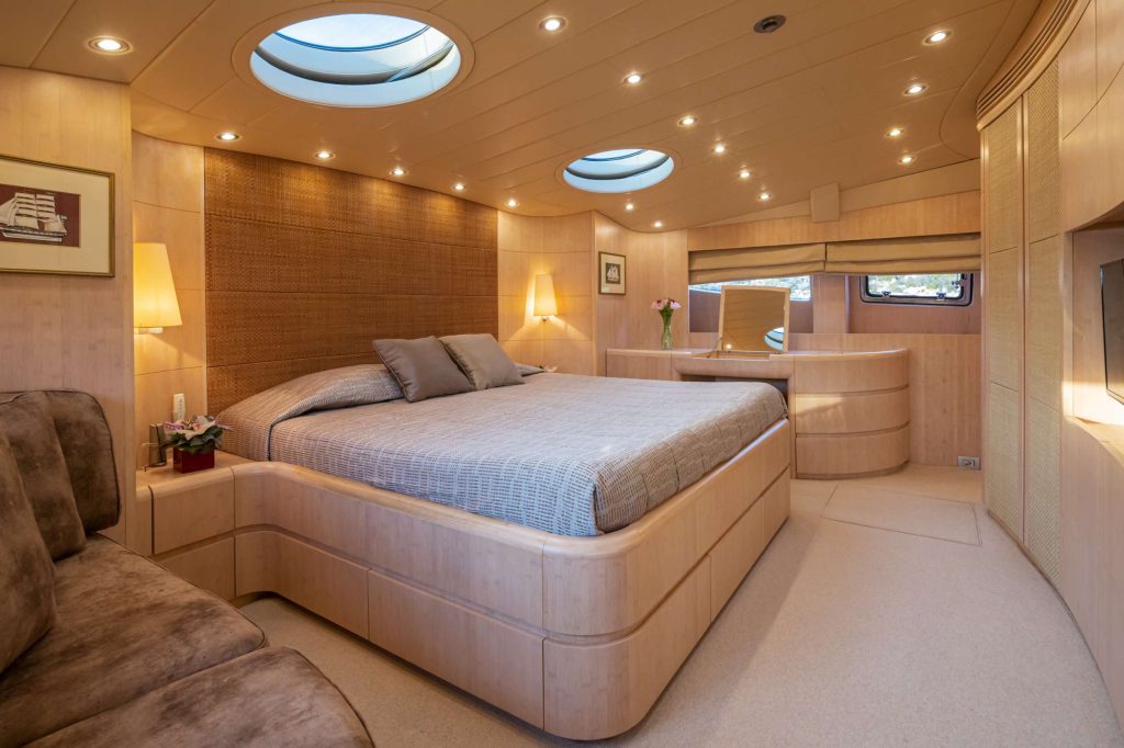 Yacht interior image
