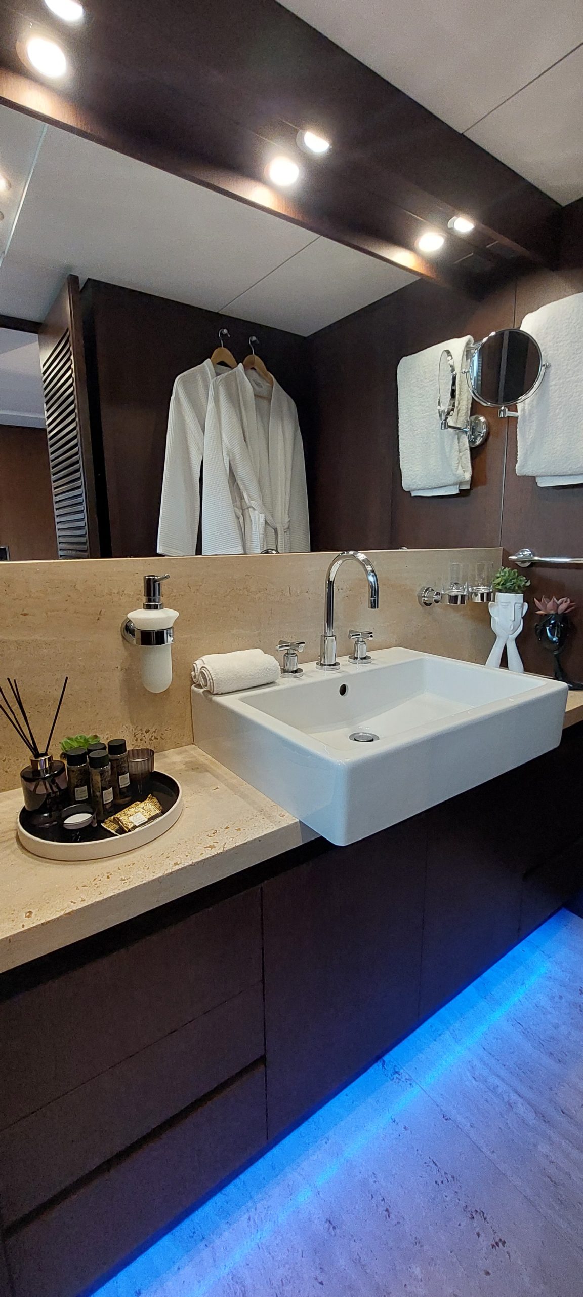 Yacht interior image