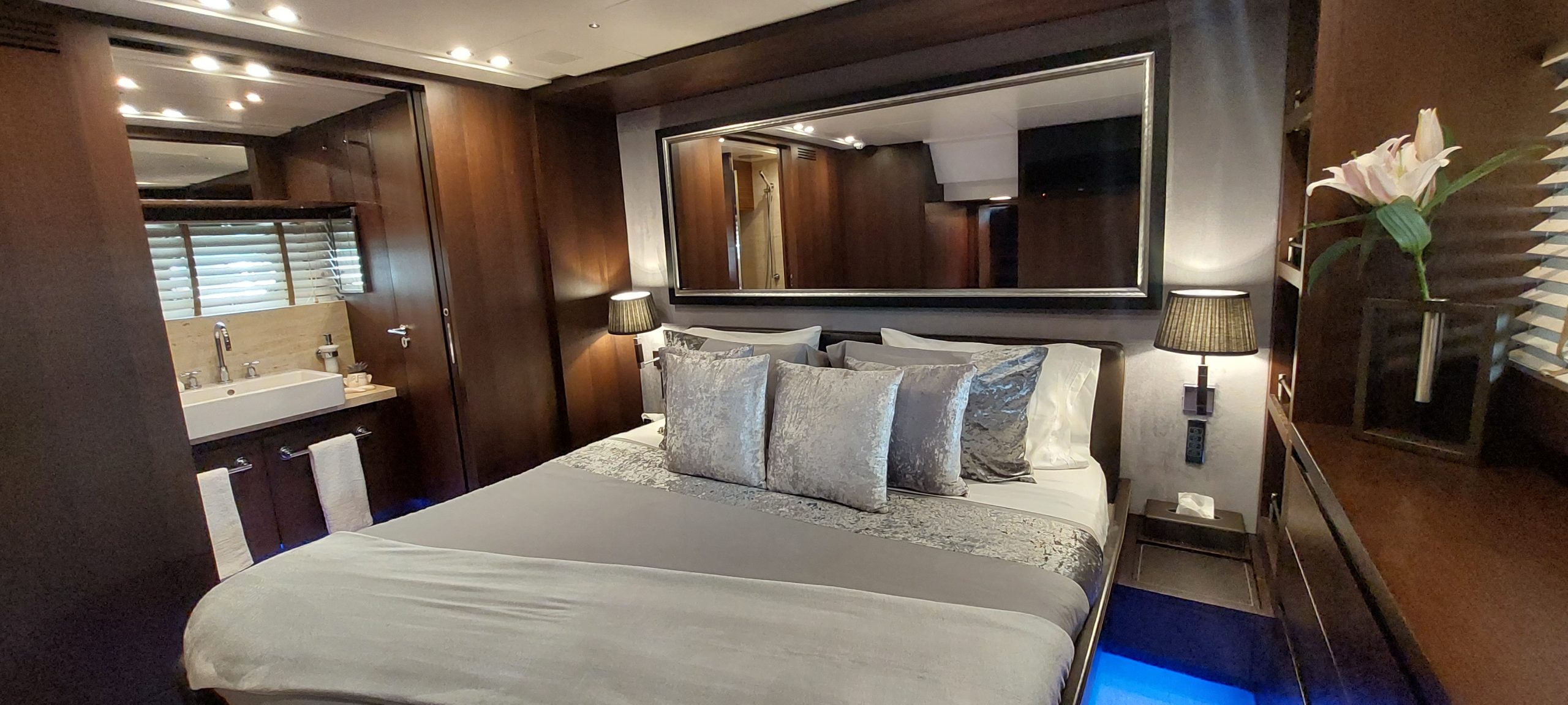 Yacht interior image