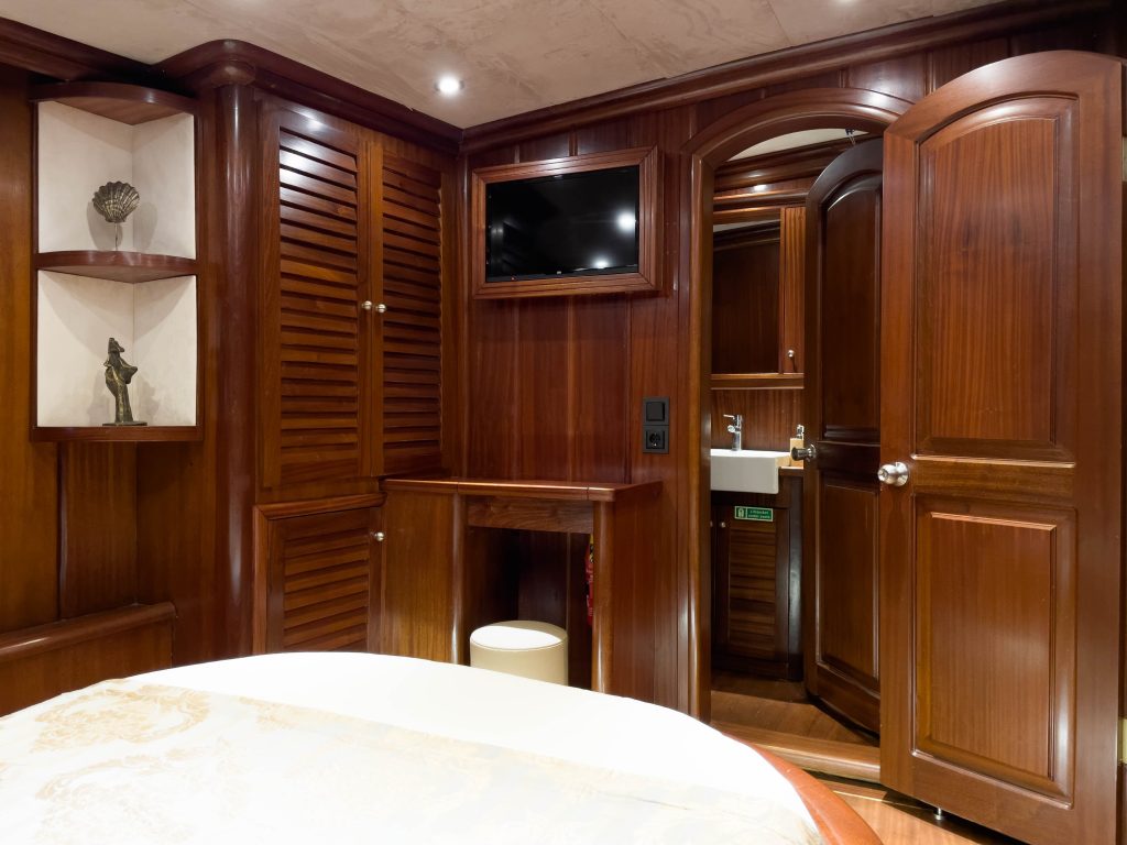 Yacht interior image