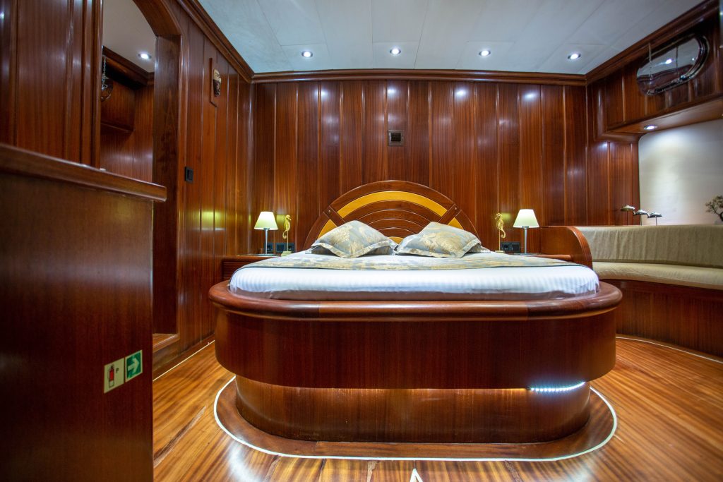 Yacht interior image