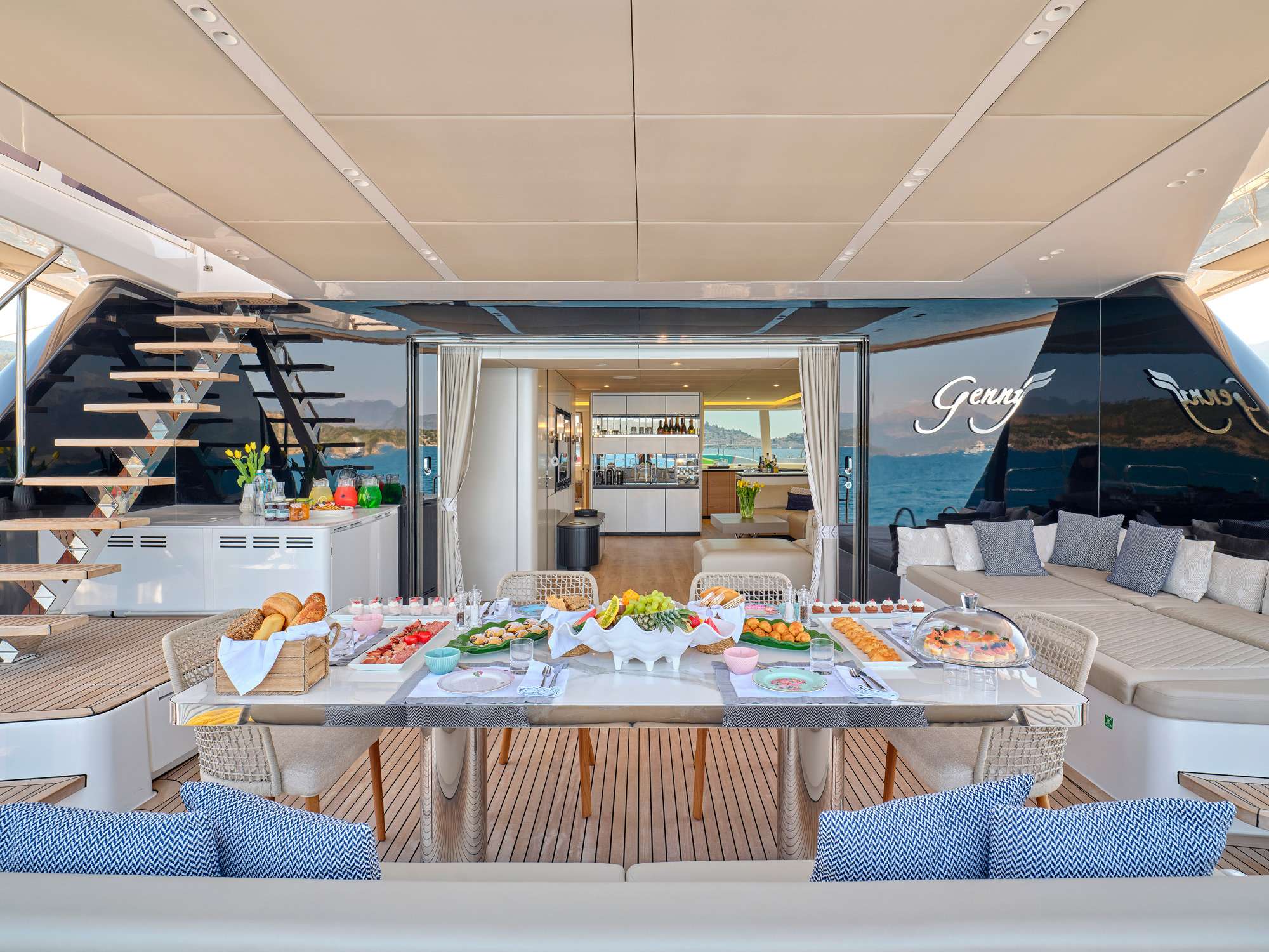 Yacht exterior image