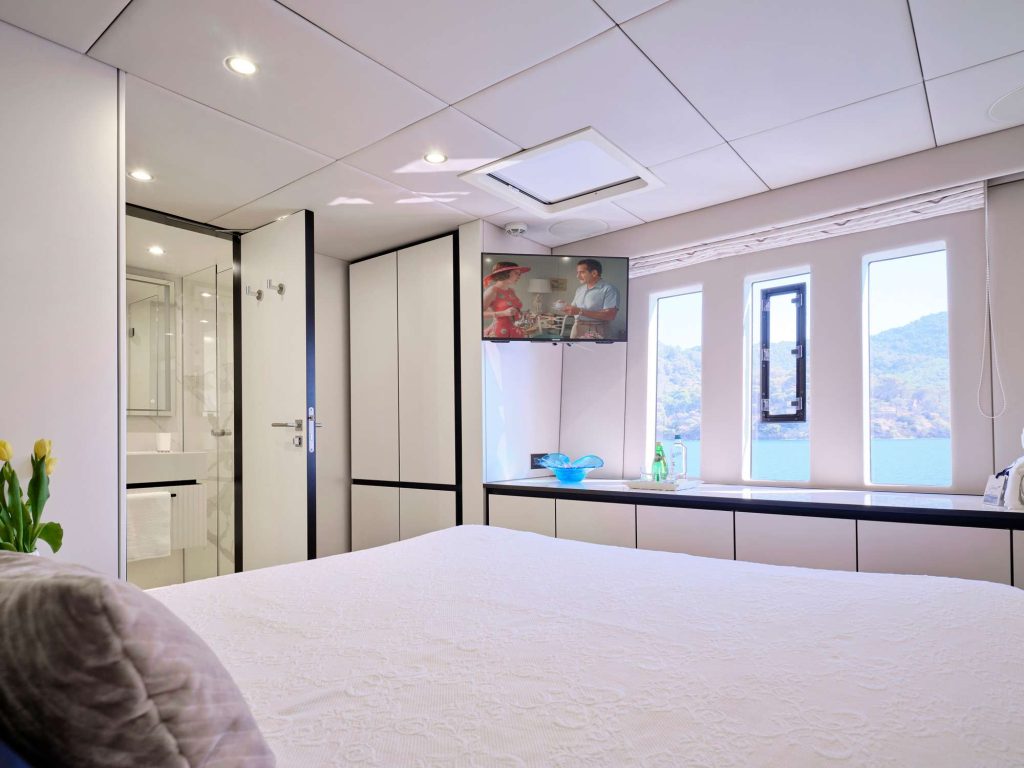 Yacht interior image