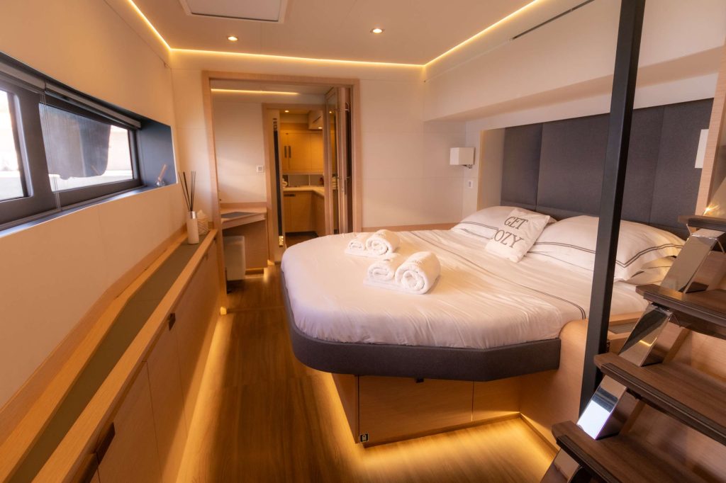 Yacht interior image