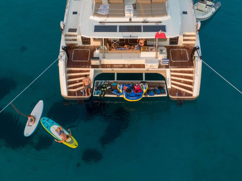 Yacht exterior image