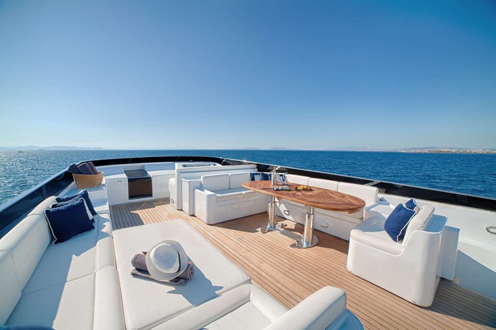 Yacht exterior image