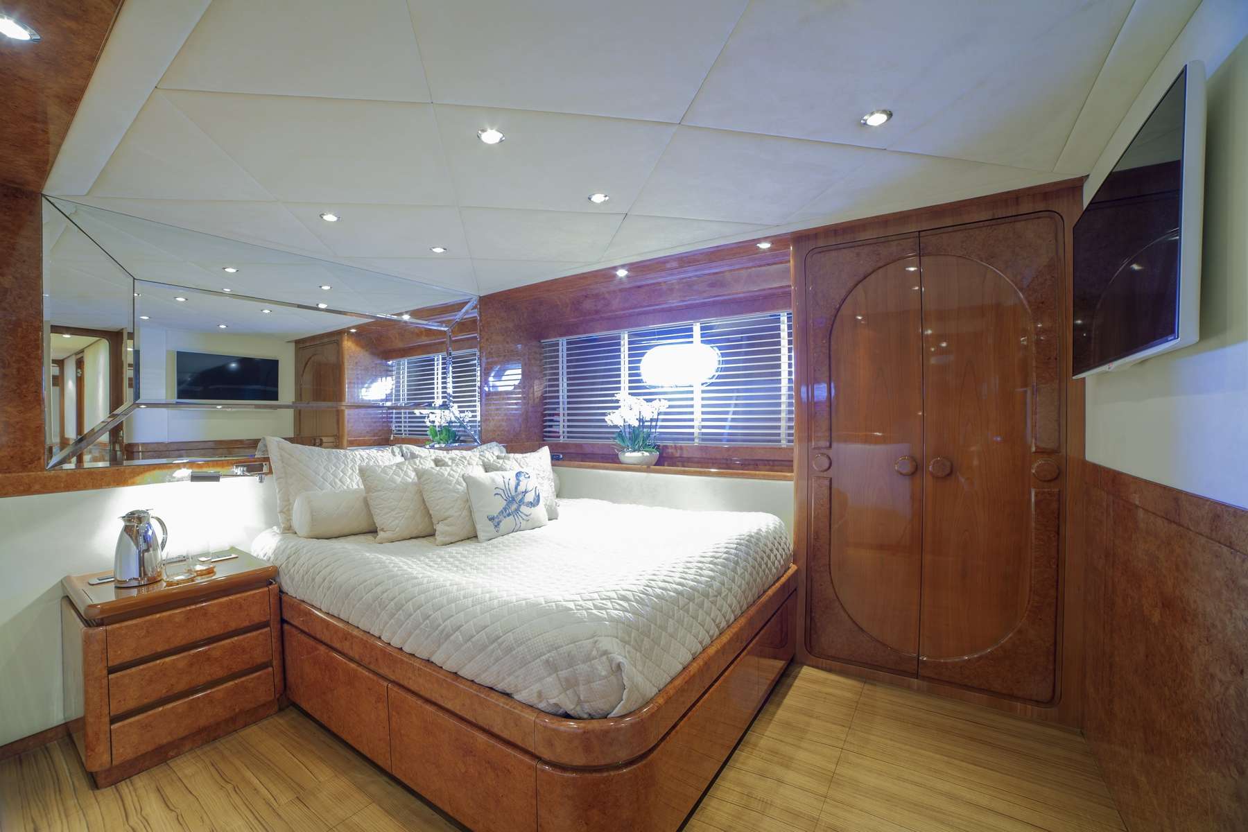 Yacht interior image