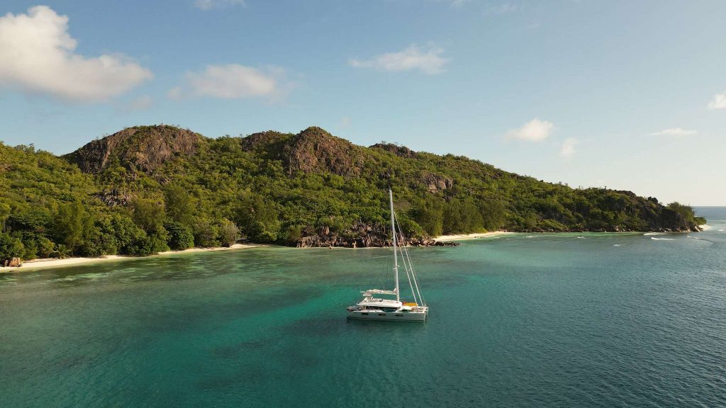 Yacht exterior image