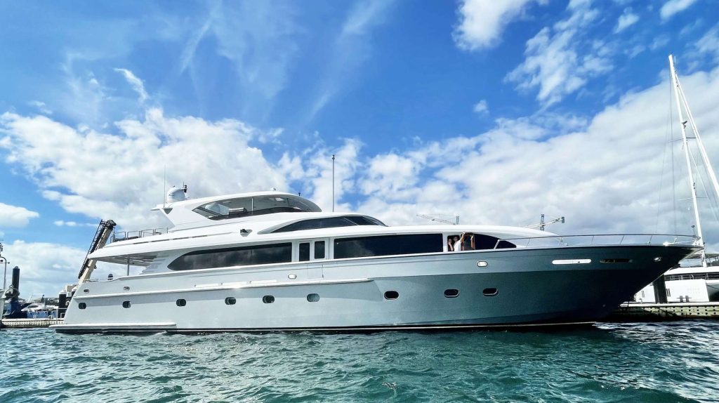 Yacht exterior image
