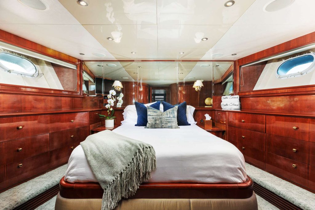 Yacht interior image