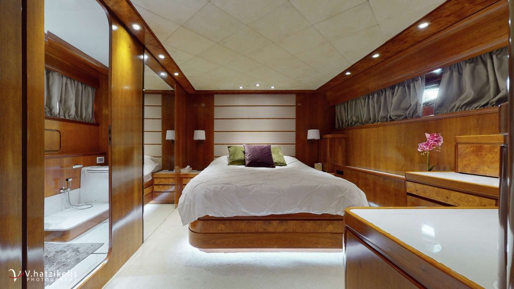 Yacht interior image