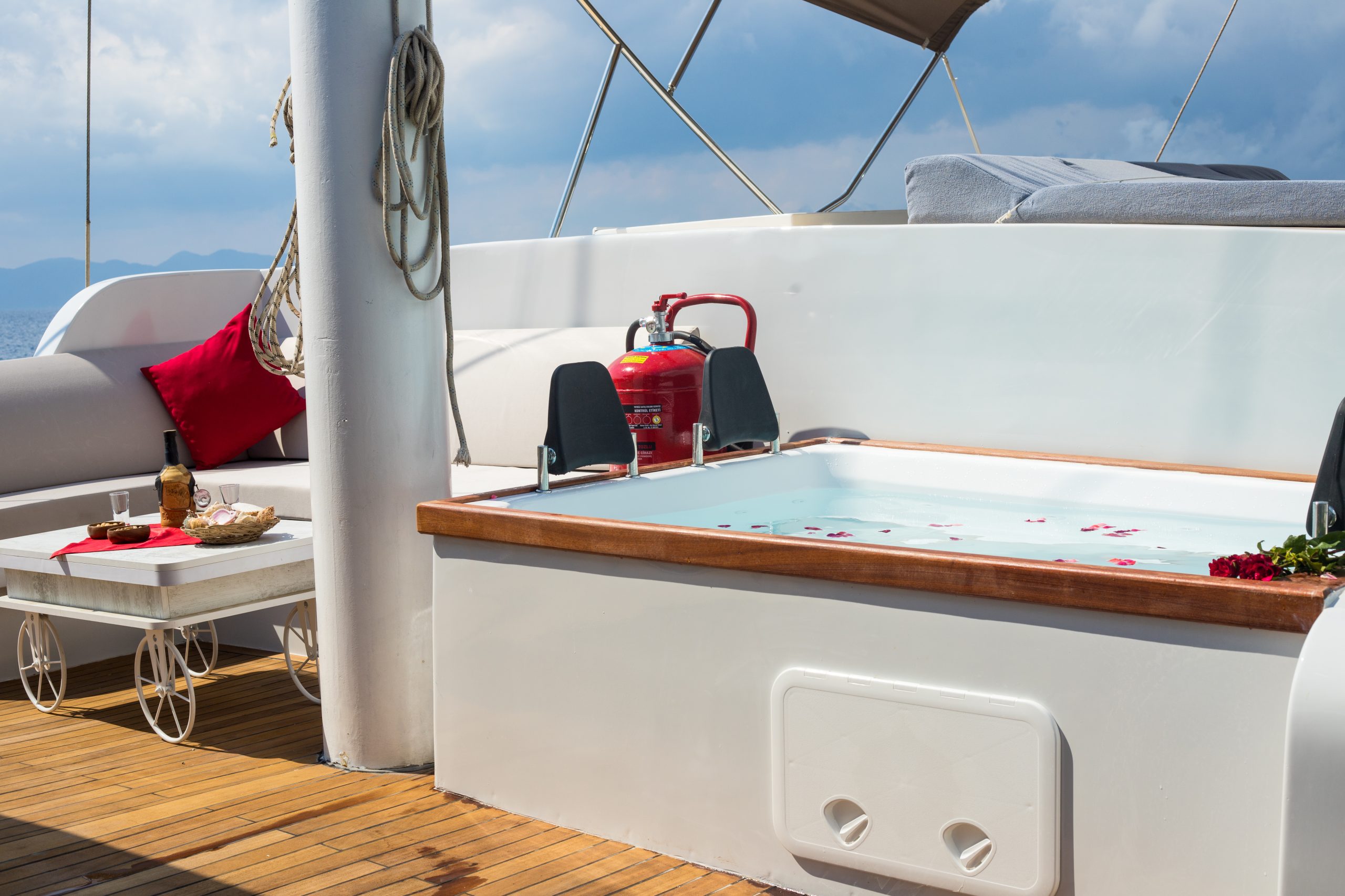 Yacht exterior image