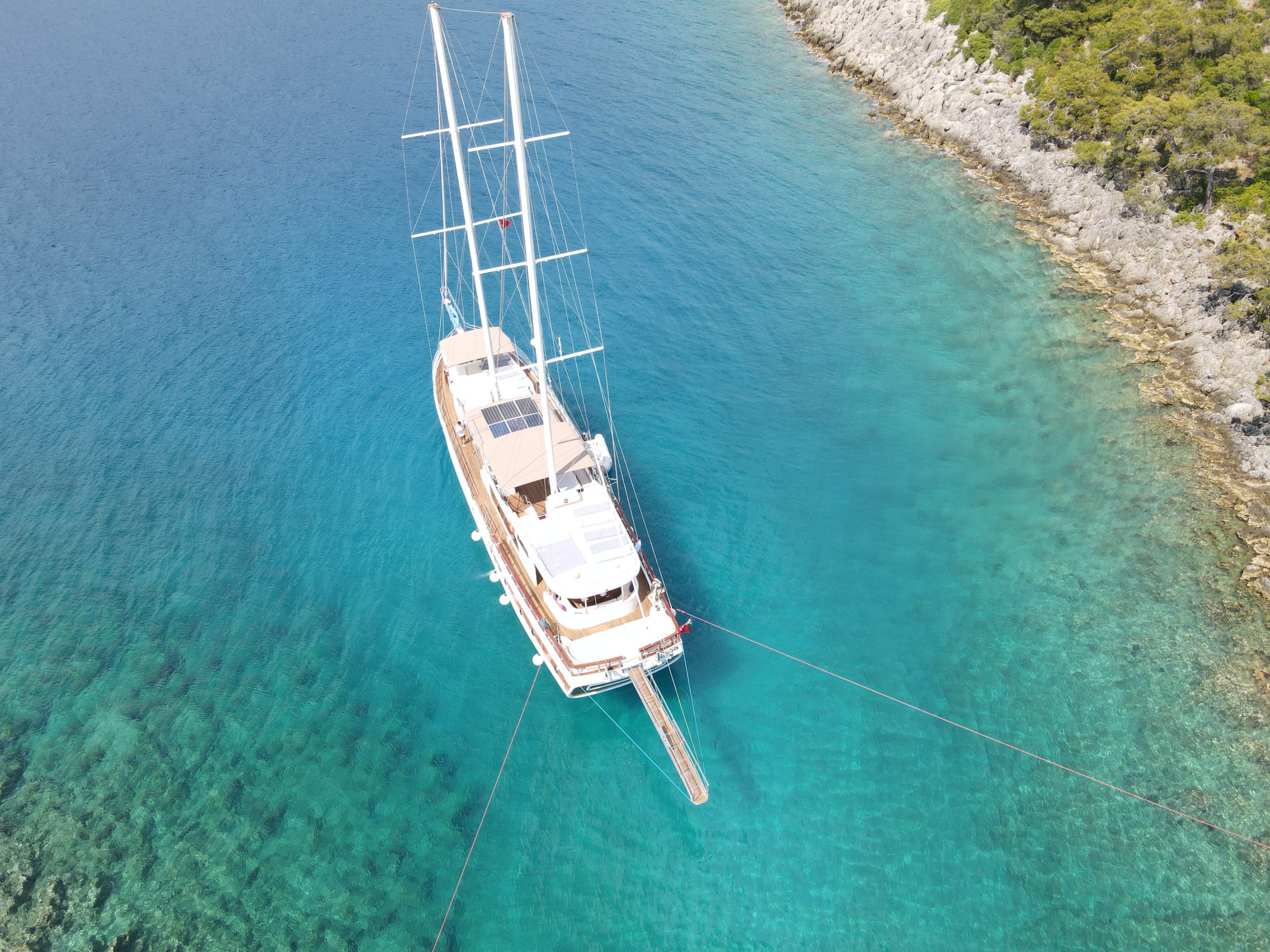 Yacht exterior image