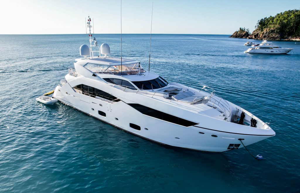 Yacht exterior image