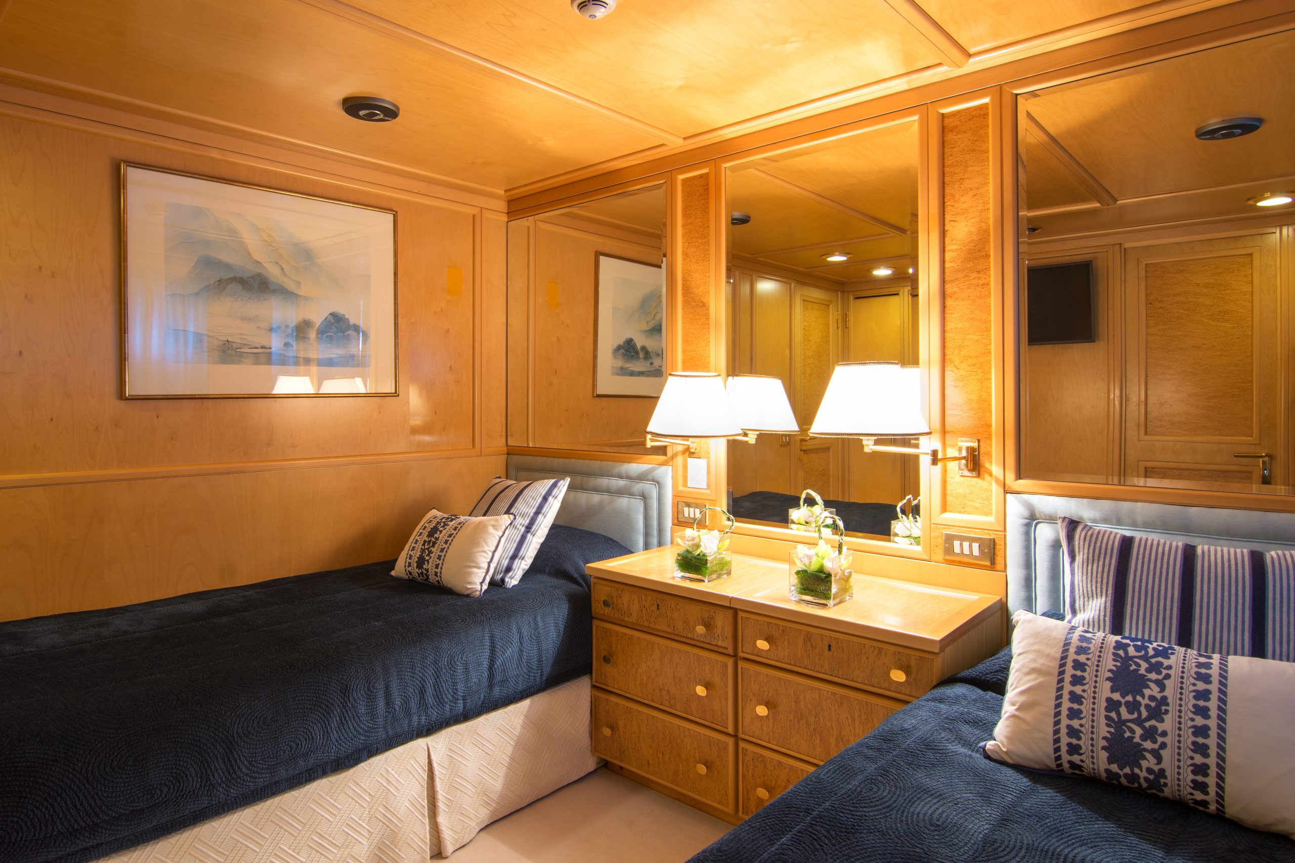 Yacht interior image