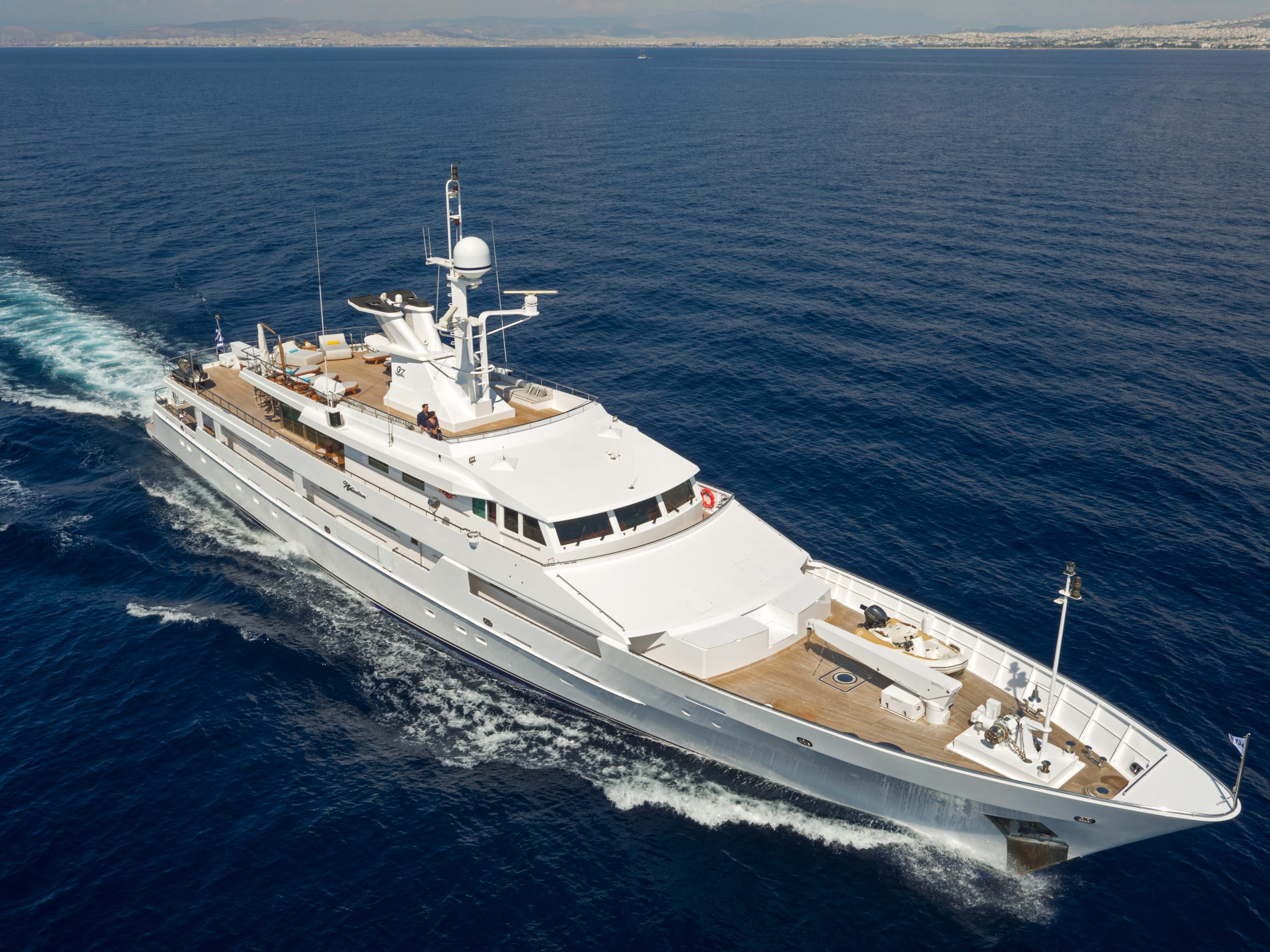 Yacht exterior image