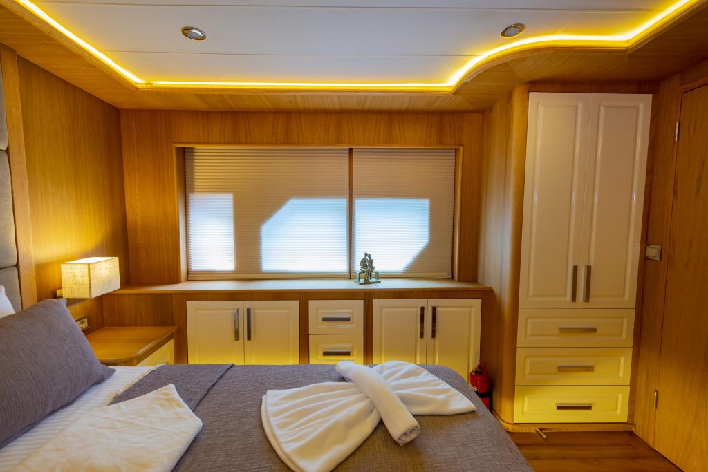 Yacht interior image