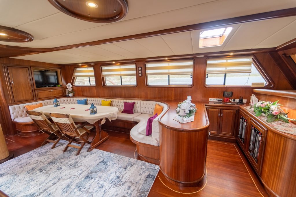 Yacht interior image