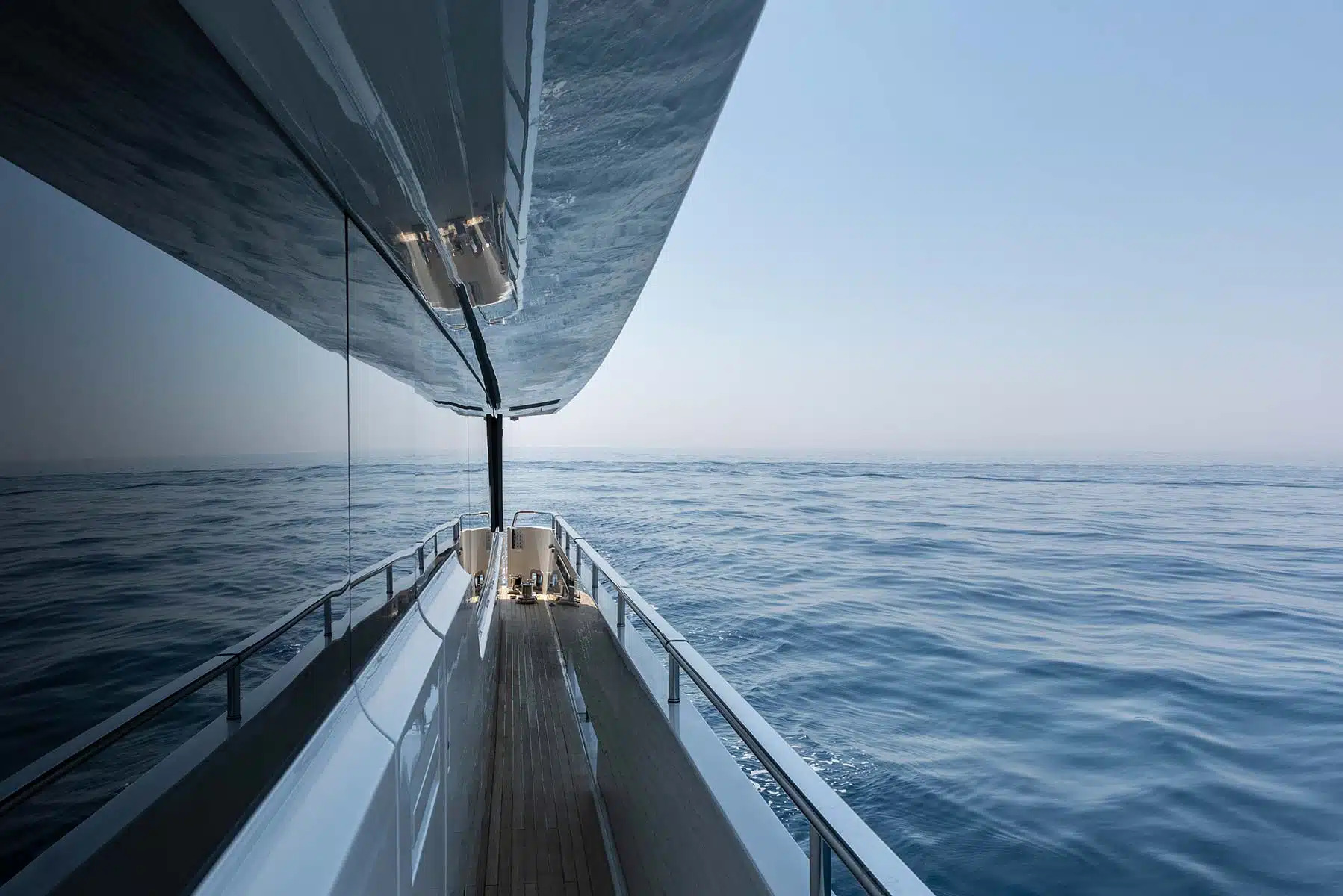 Yacht exterior image