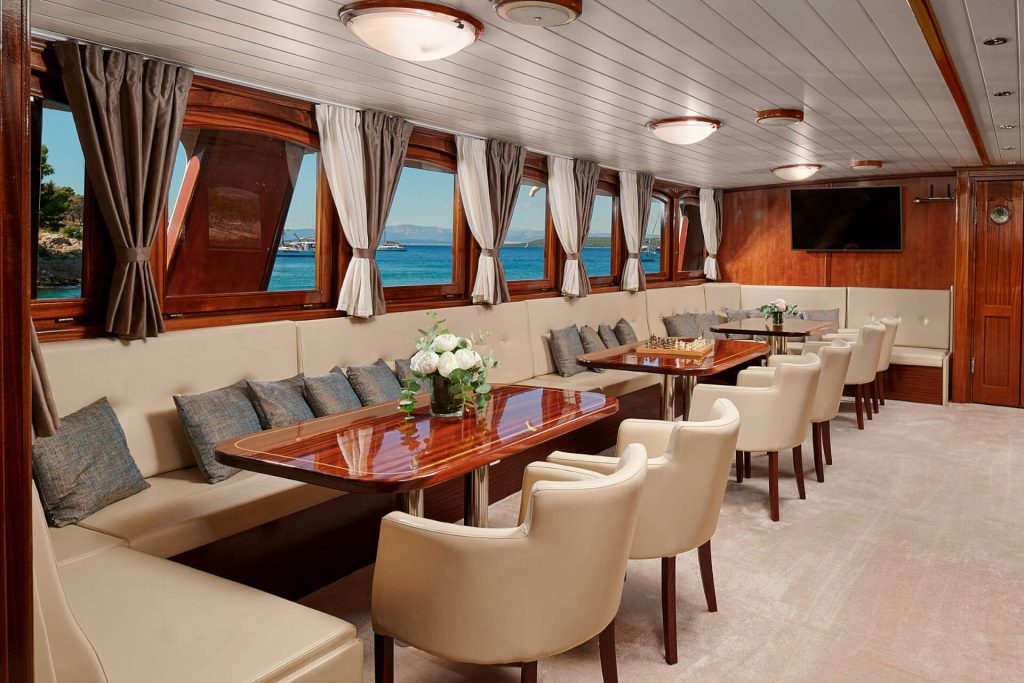 Yacht interior image