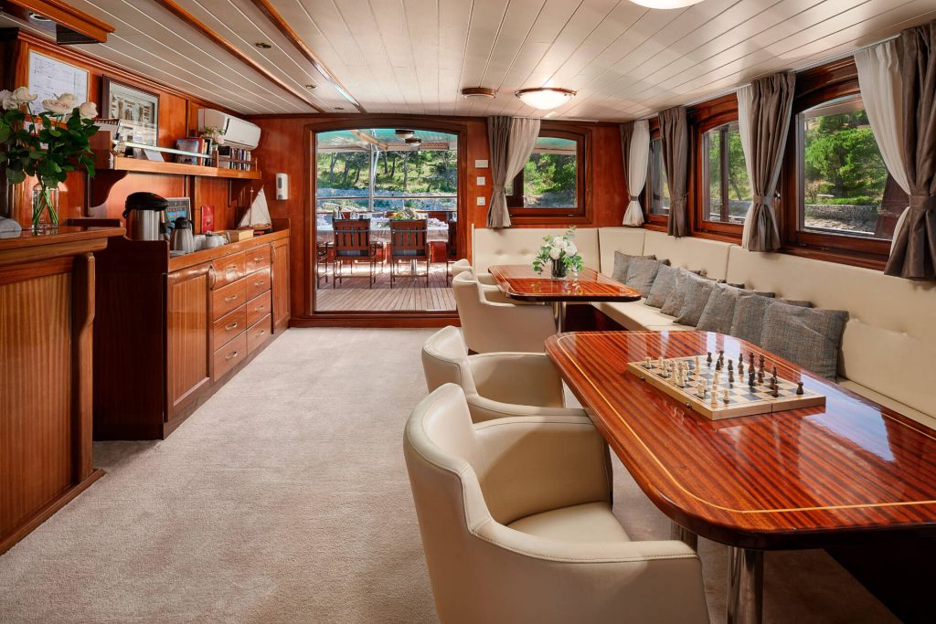 Yacht interior image