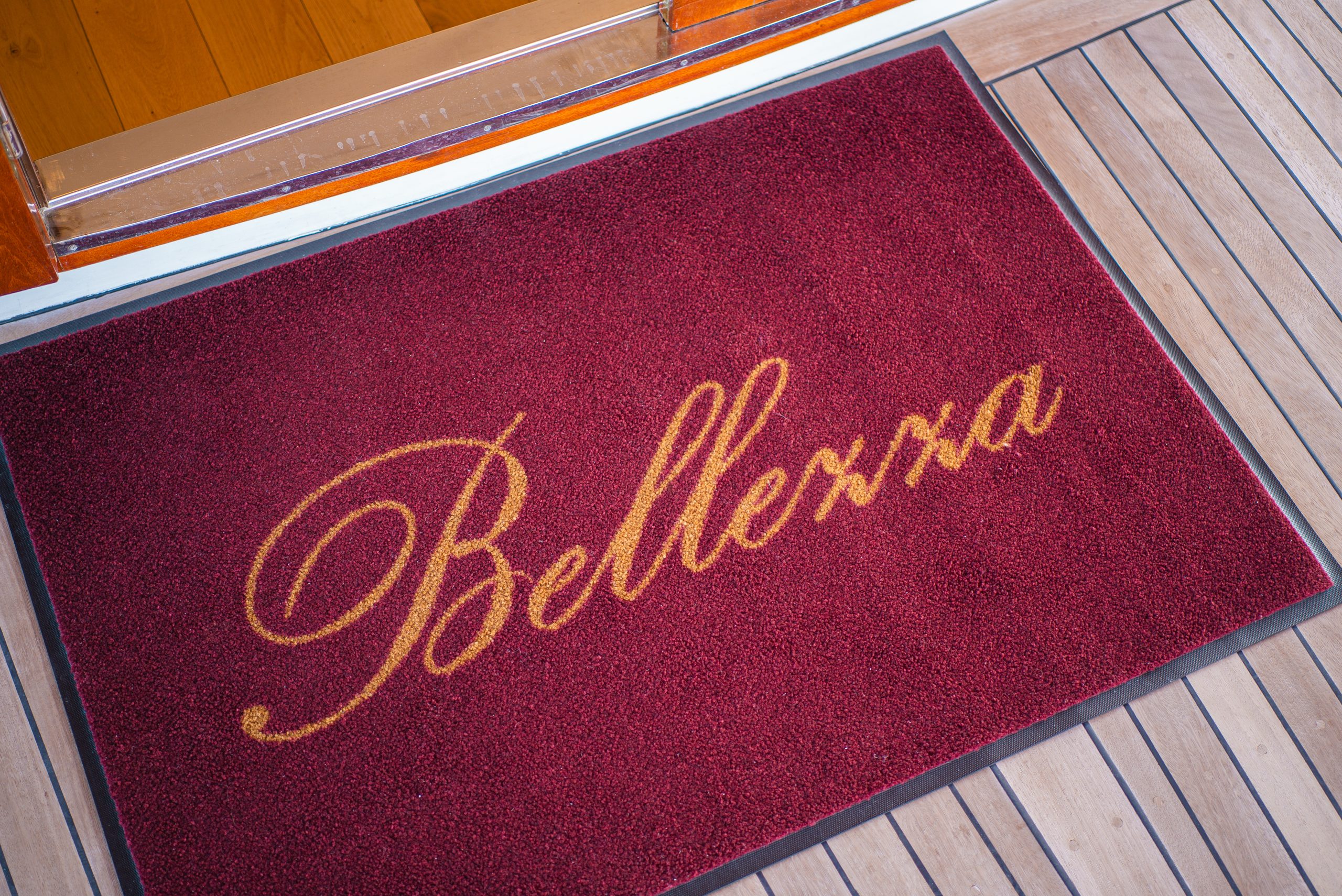 BELLEZZA Entrance to salon