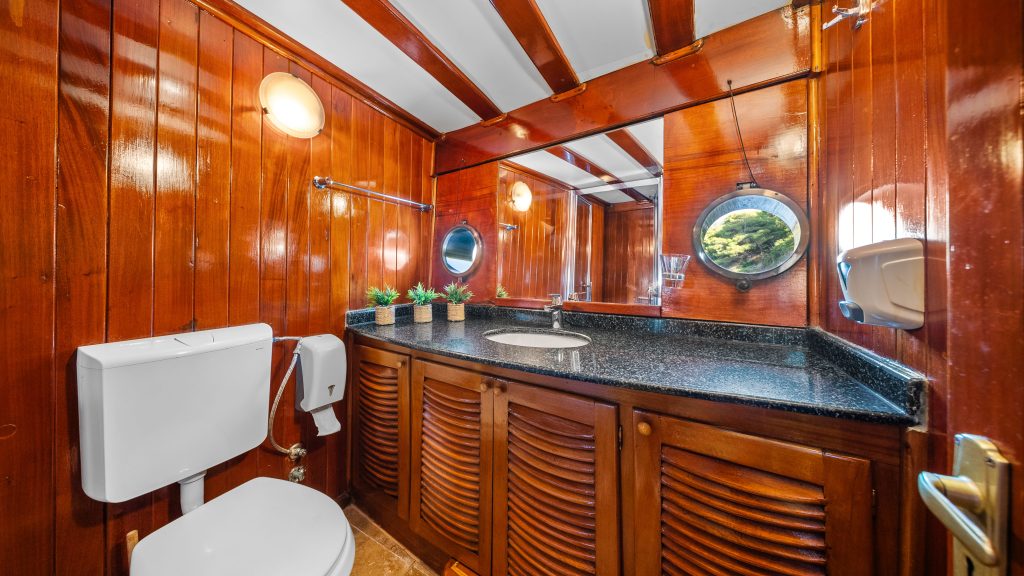 Yacht interior image
