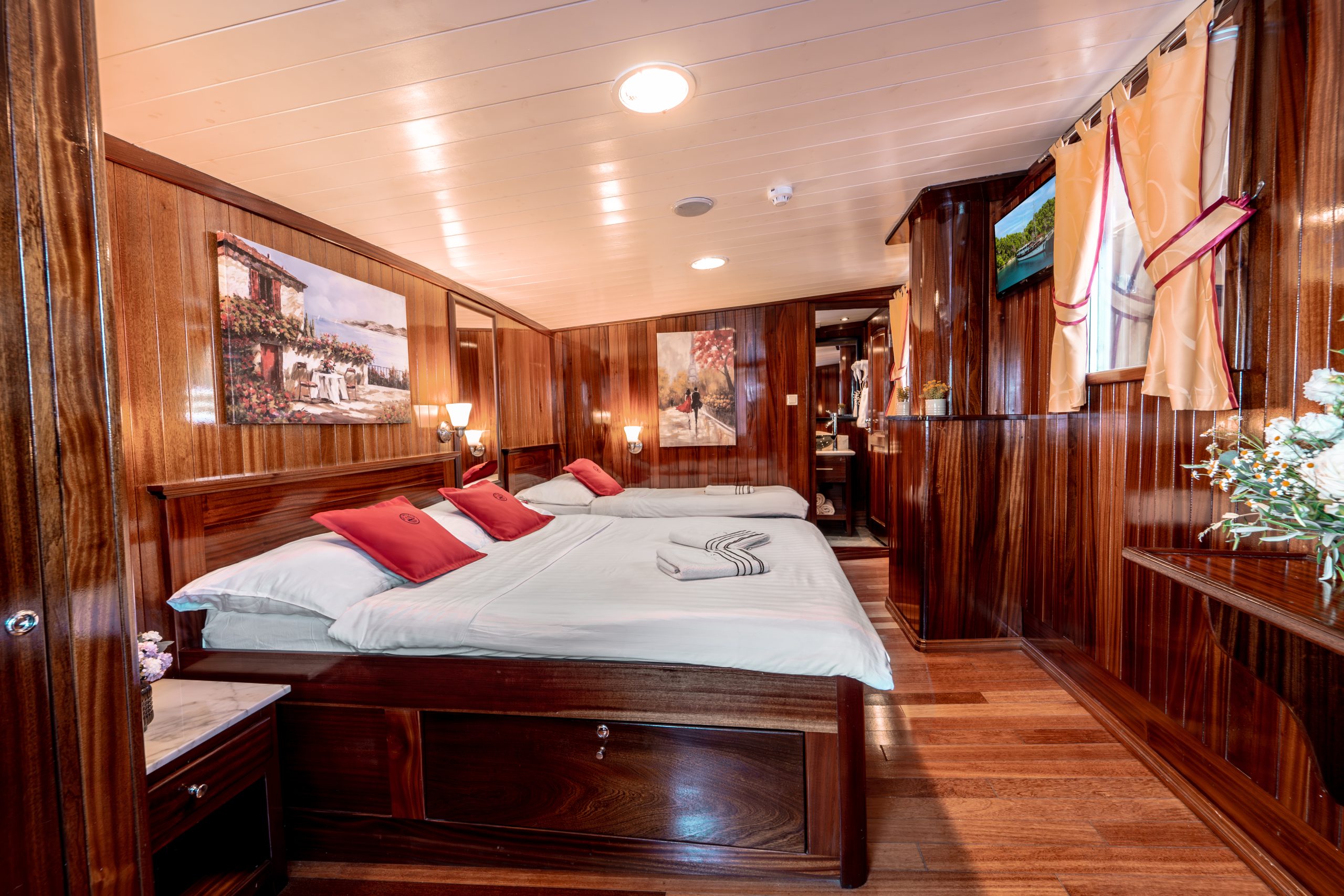 Yacht interior image