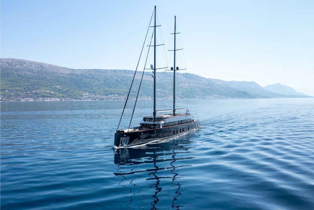 Yacht exterior image