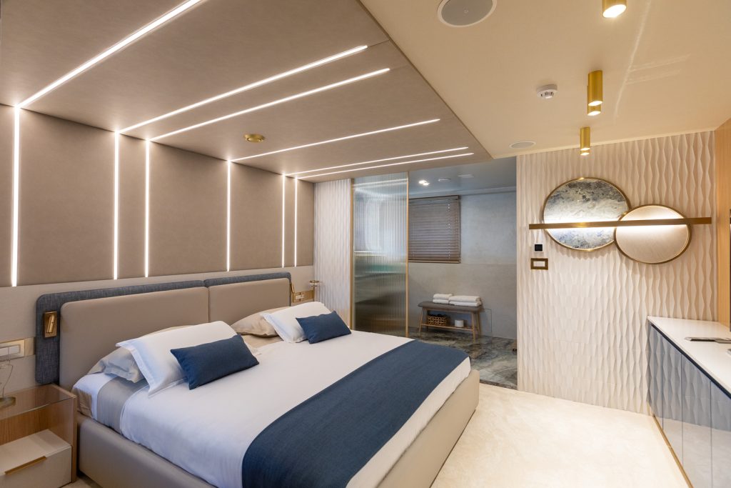 Yacht interior image