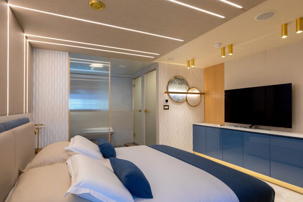 Yacht interior image