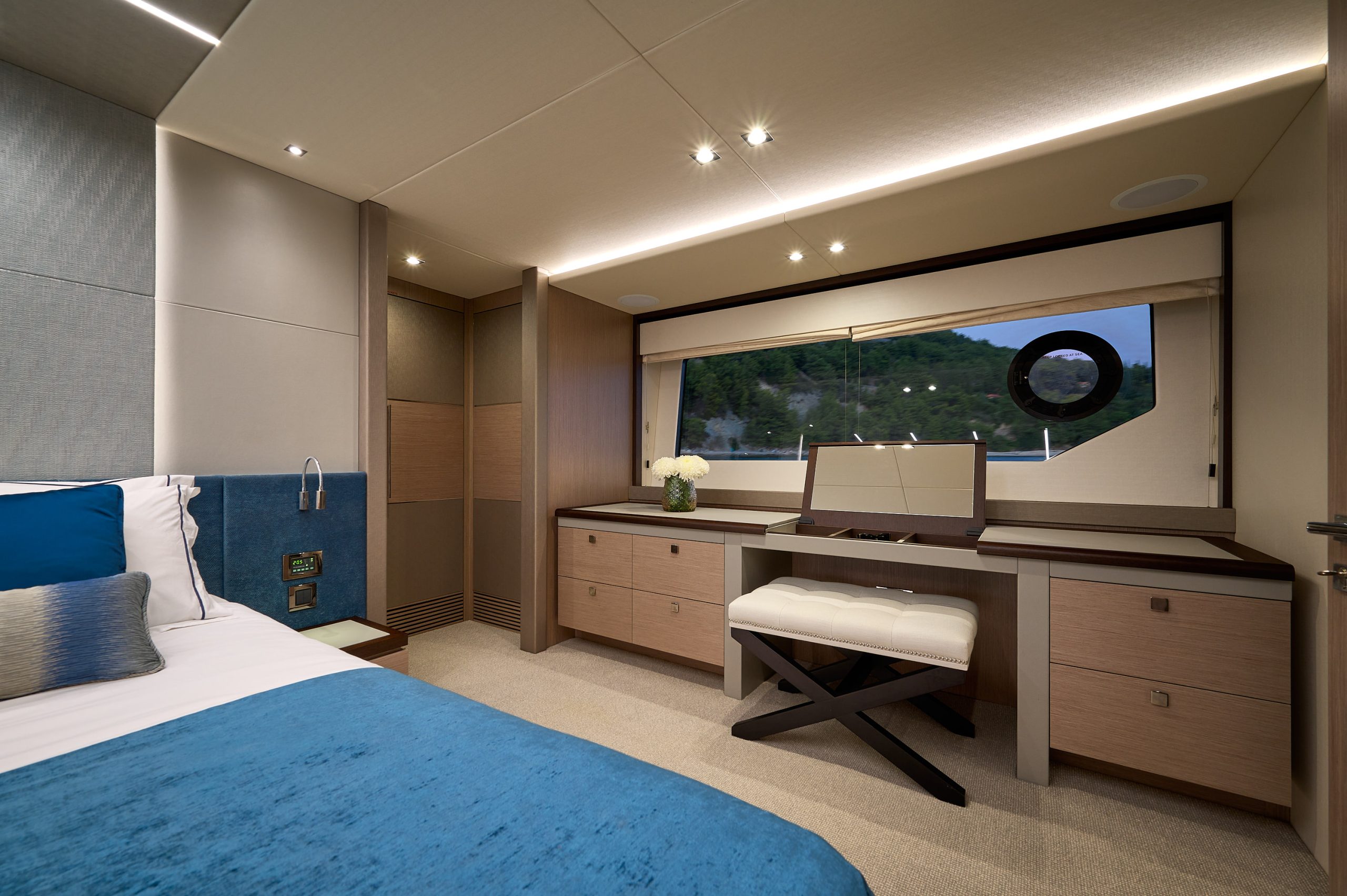 Yacht interior image