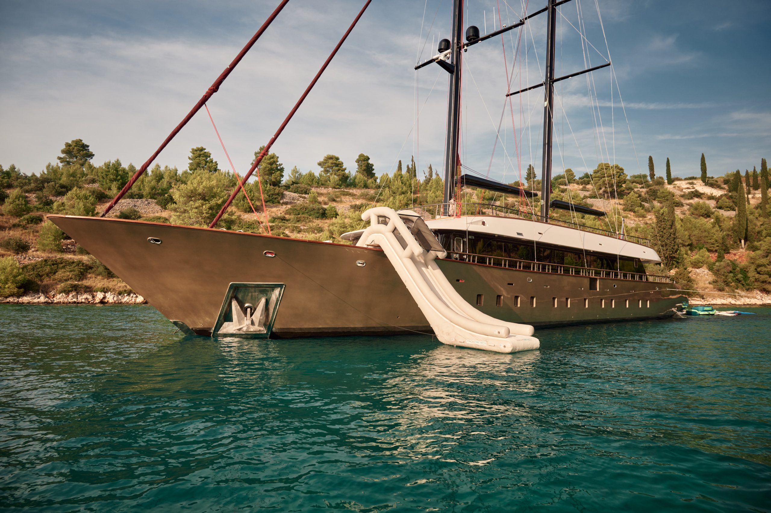 Yacht exterior image