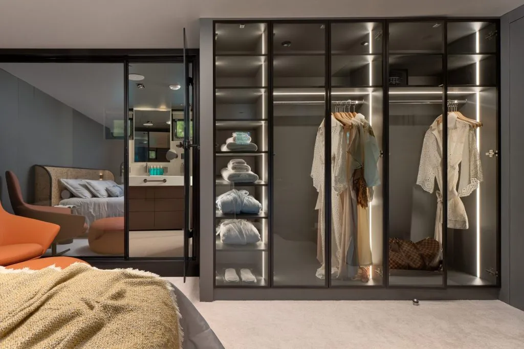 Yacht interior image