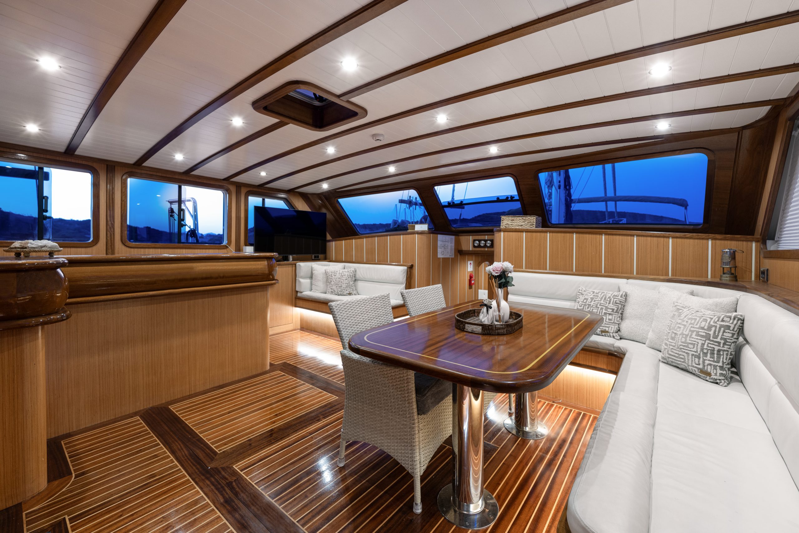 Yacht interior image