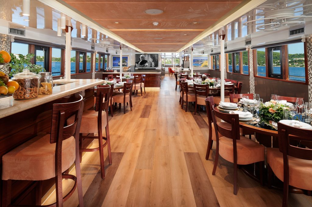 Yacht interior image
