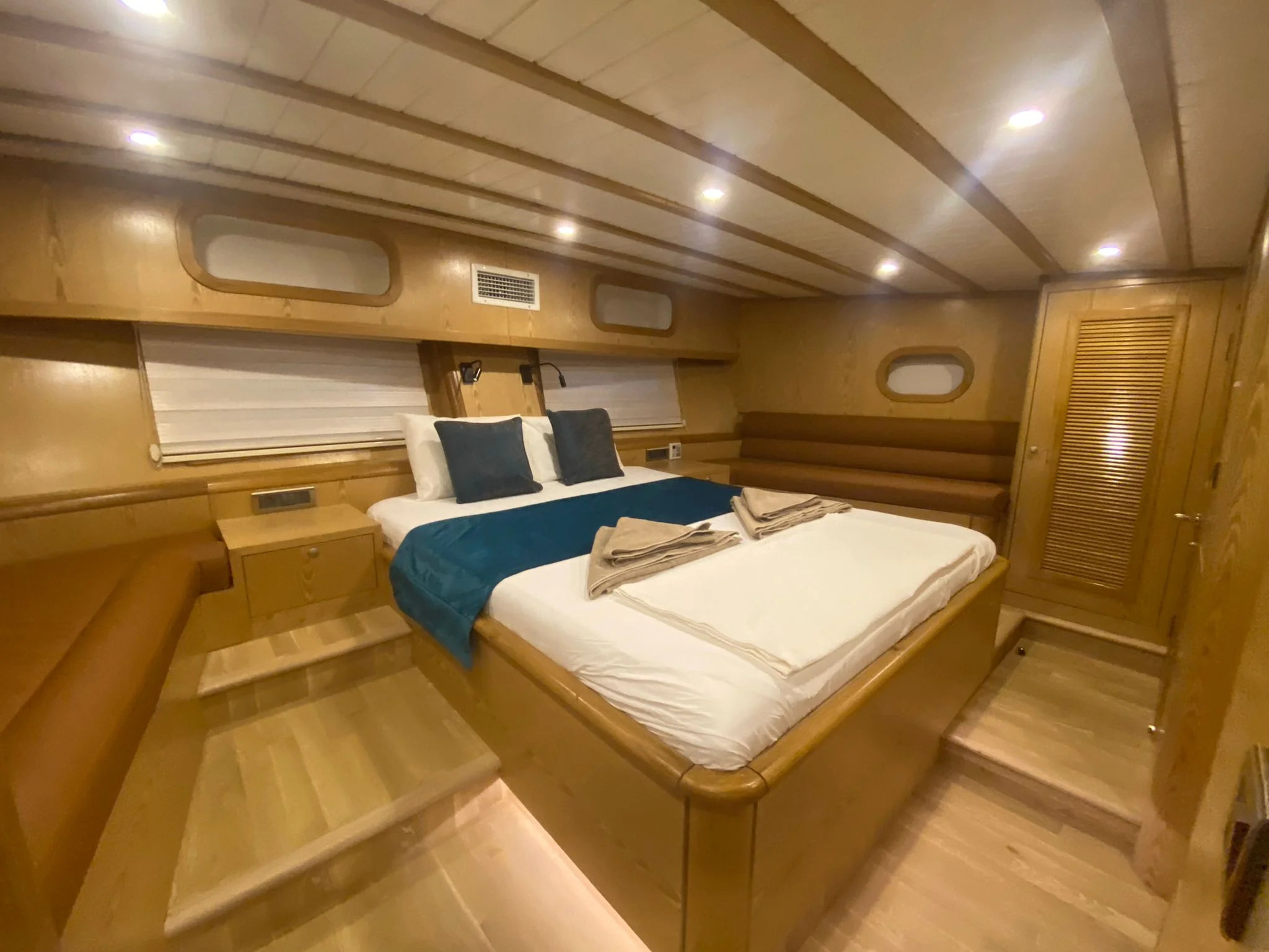 Yacht interior image