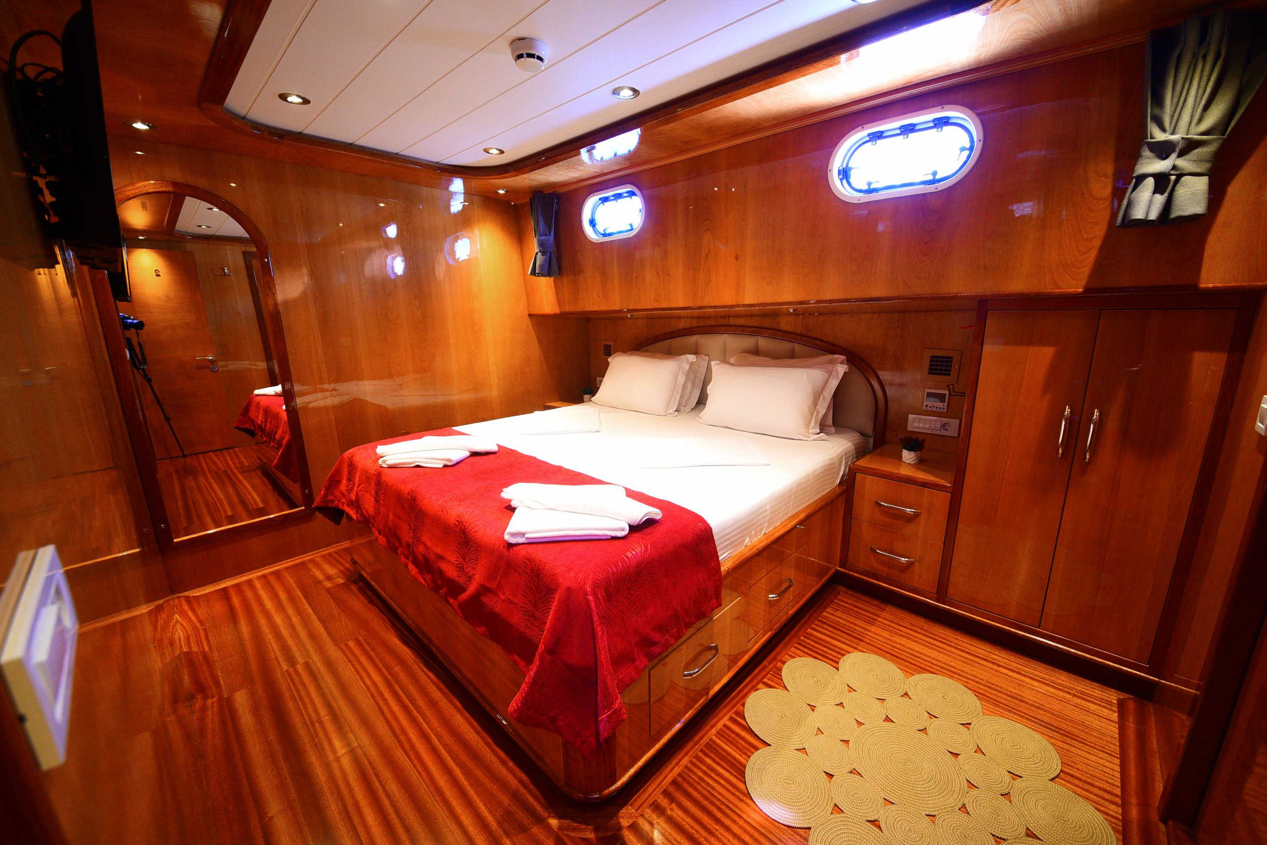 Yacht interior image