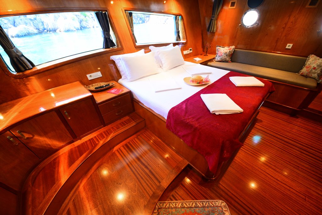 Yacht interior image
