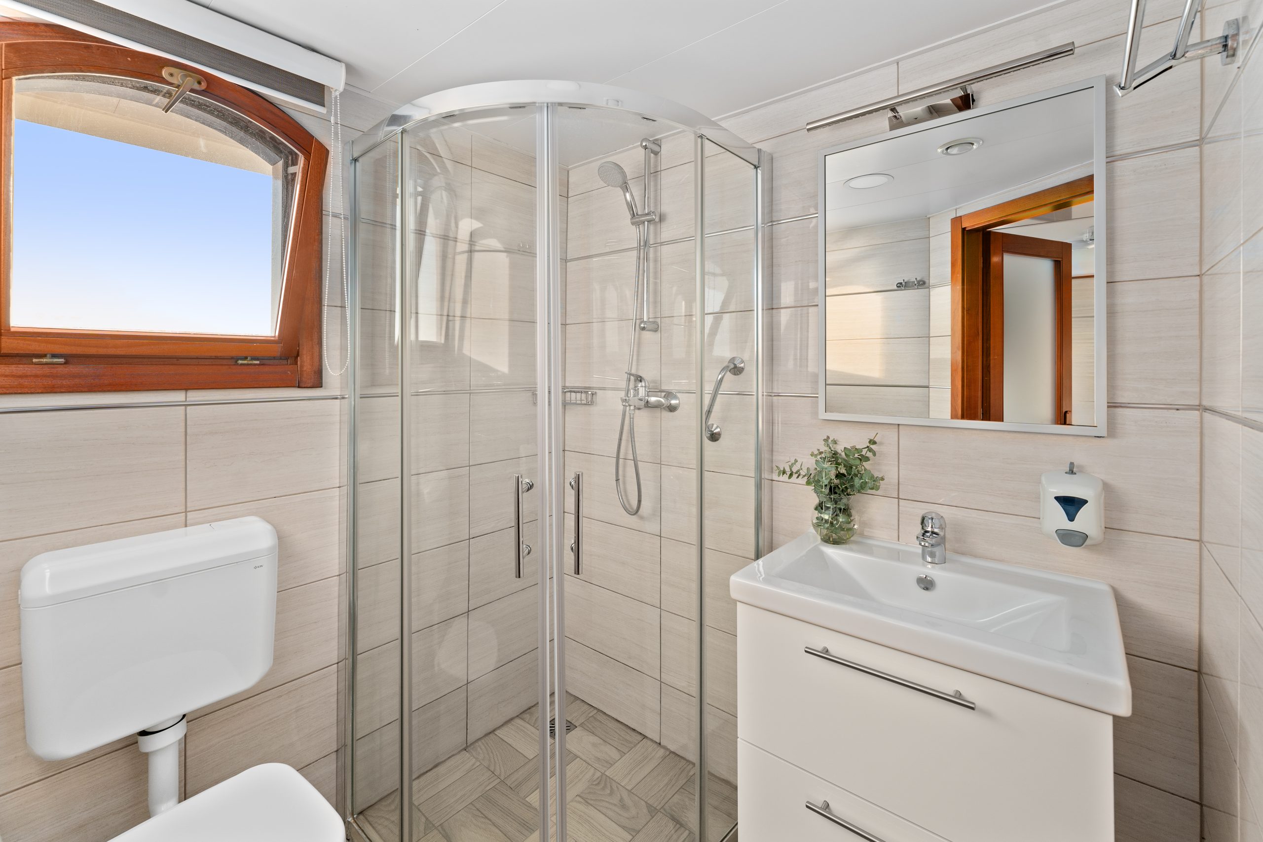 Yacht interior image