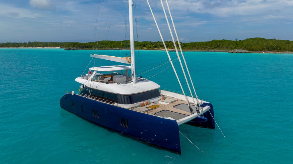 Yacht exterior image