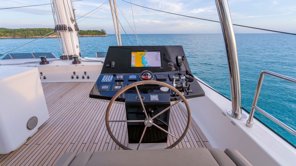 Yacht exterior image