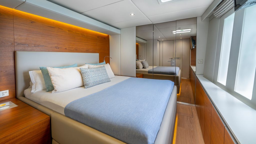 Yacht interior image