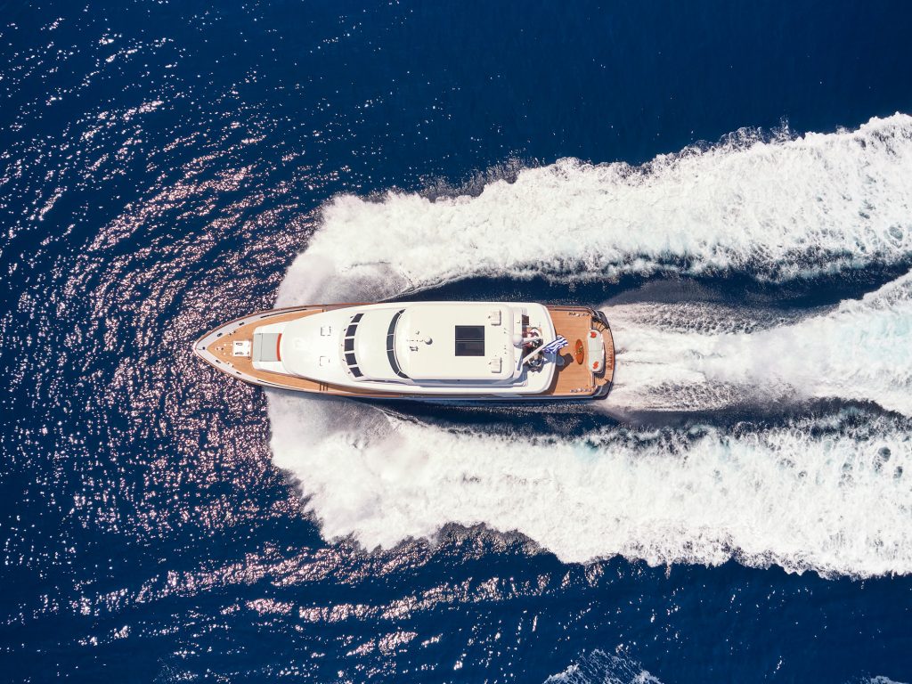 Yacht exterior image