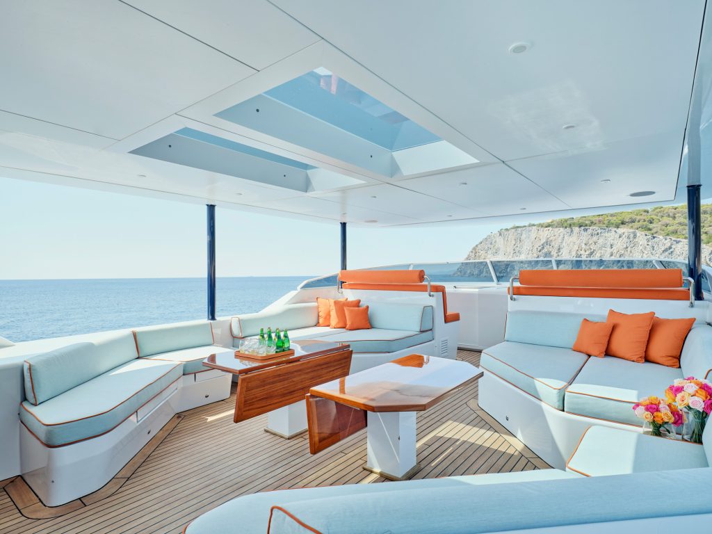 Yacht exterior image