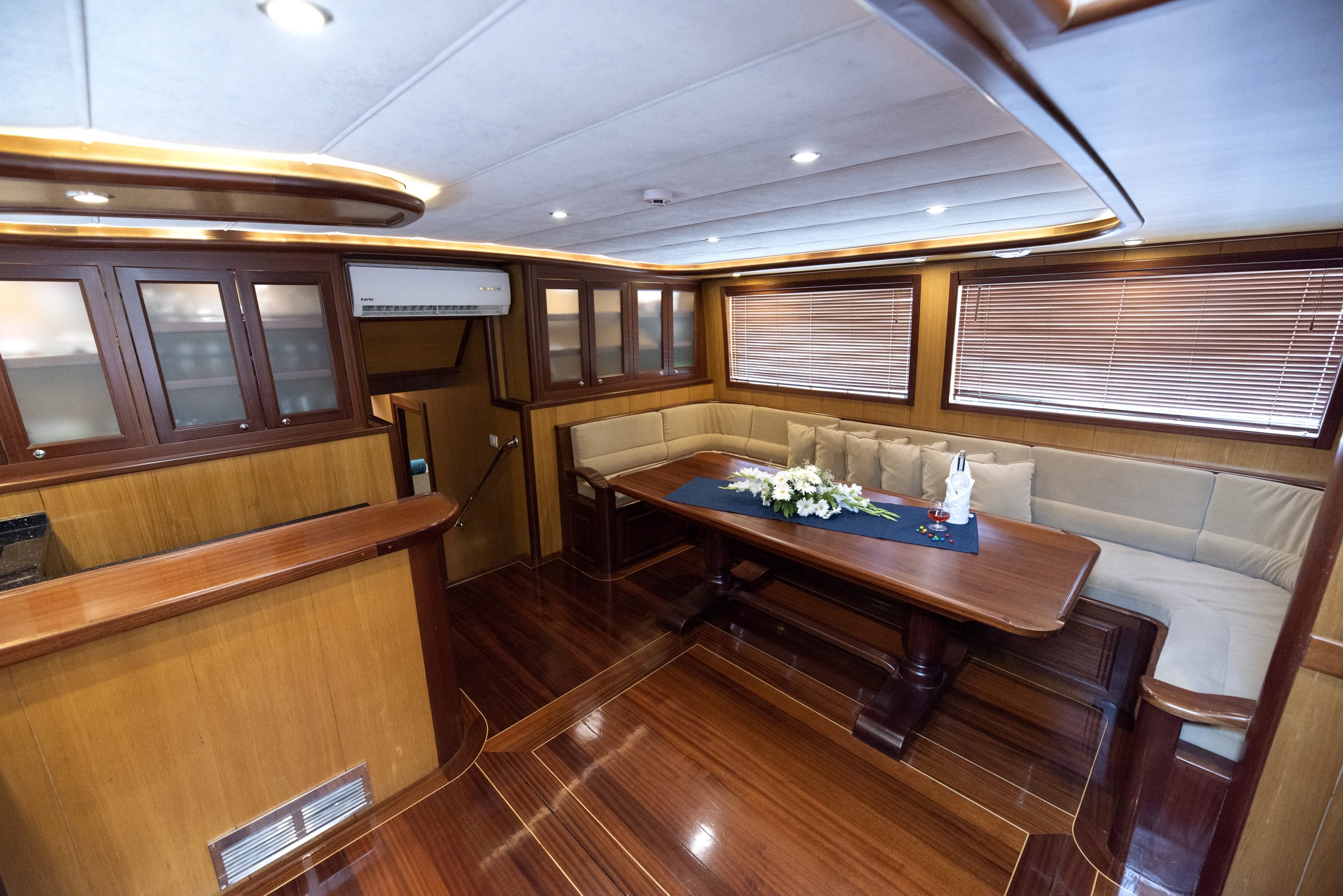 Yacht interior image